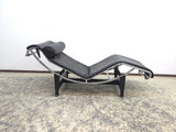 Original Fauteuil design en cuir Cassina lc4 chaise Perriand Le Corbusier noir