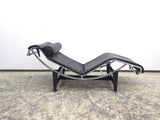 Original Fauteuil design en cuir Cassina lc4 chaise Perriand Le Corbusier noir